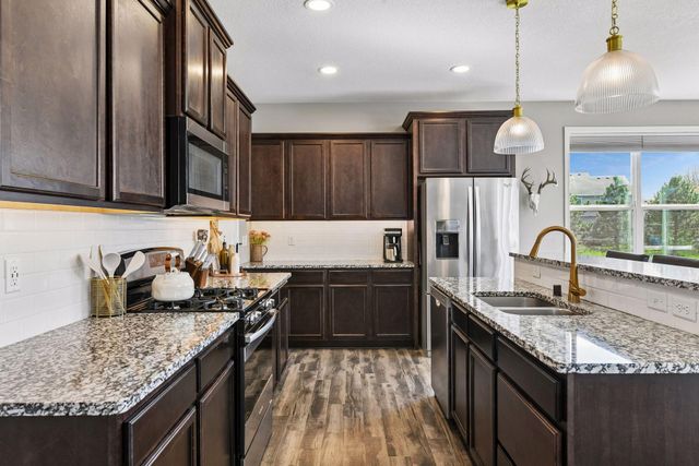 4599 Landings Way, Minnetrista, MN 55375