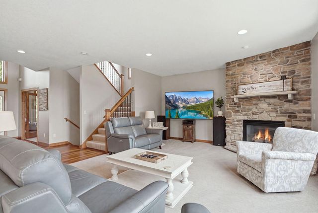 14135 Haas Lake Circle, Prior Lake, MN 55372