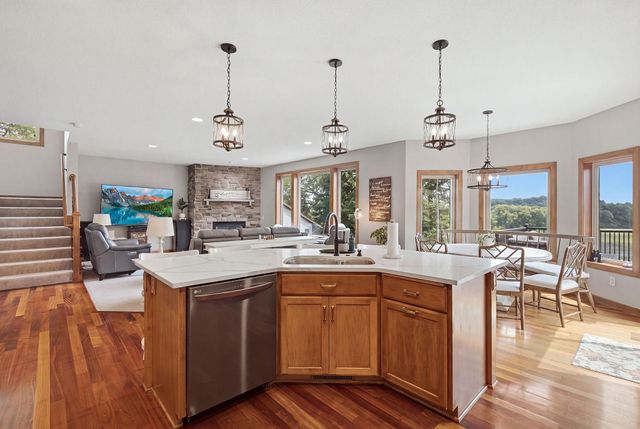 14135 Haas Lake Circle, Prior Lake, MN 55372