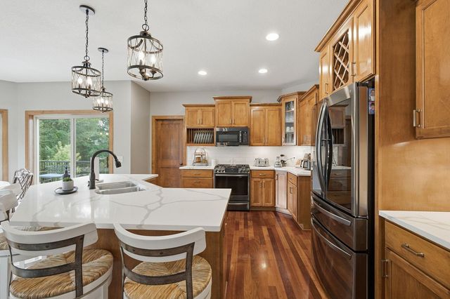 14135 Haas Lake Circle, Prior Lake, MN 55372