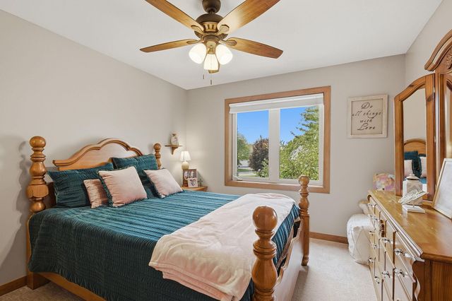 14135 Haas Lake Circle, Prior Lake, MN 55372