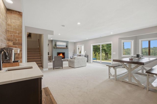 14135 Haas Lake Circle, Prior Lake, MN 55372