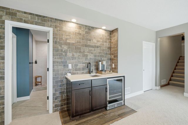 14135 Haas Lake Circle, Prior Lake, MN 55372