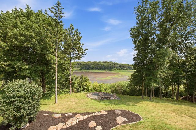 14135 Haas Lake Circle, Prior Lake, MN 55372