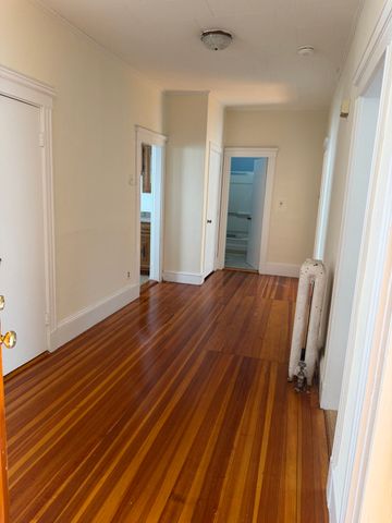 187 Powderhouse Blvd 2, Somerville, MA 02144