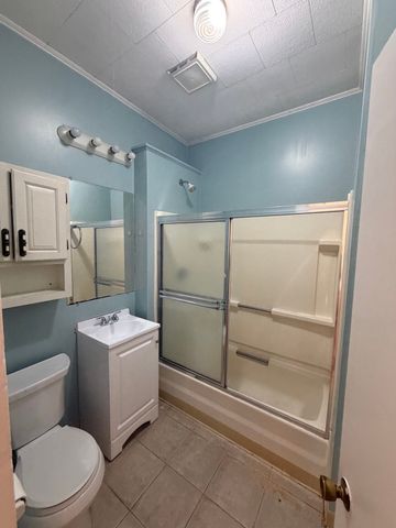 187 Powderhouse Blvd 2, Somerville, MA 02144