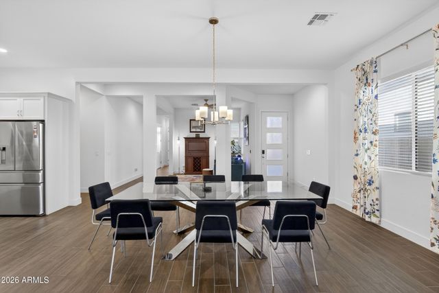 939 E PASEO Way, Phoenix, AZ 85042