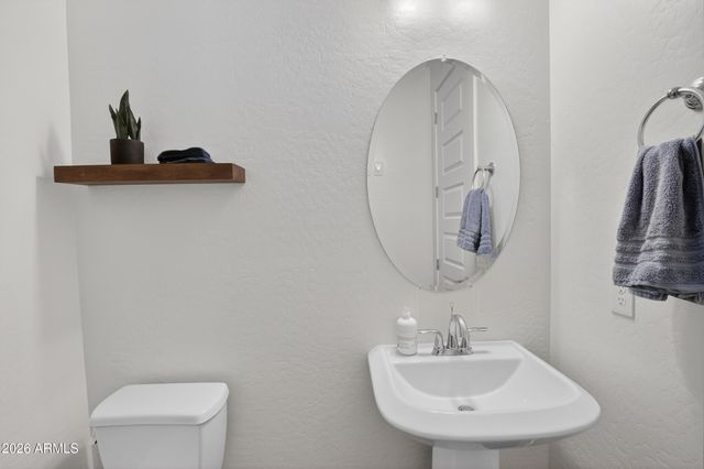 939 E PASEO Way, Phoenix, AZ 85042