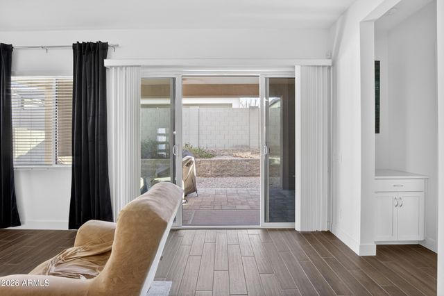 939 E PASEO Way, Phoenix, AZ 85042