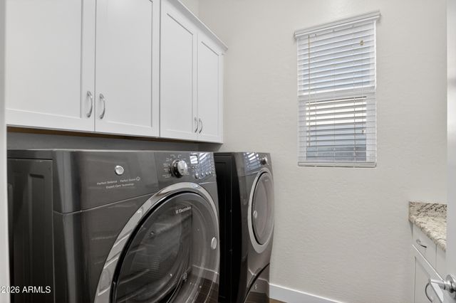 939 E PASEO Way, Phoenix, AZ 85042