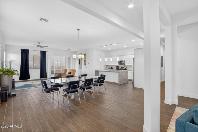 939 E PASEO Way, Phoenix, AZ 85042