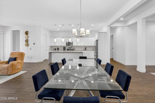 939 E PASEO Way, Phoenix, AZ 85042