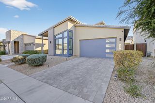 939 E PASEO Way, Phoenix, AZ 85042