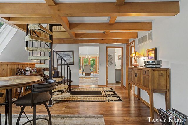 6051 Old Allegan Road, Saugatuck, MI 49453