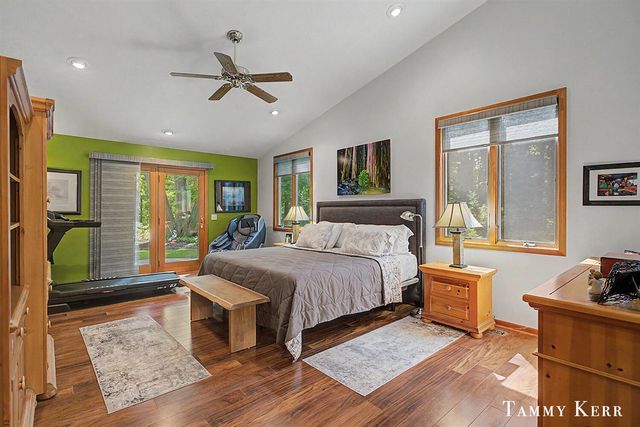 6051 Old Allegan Road, Saugatuck, MI 49453