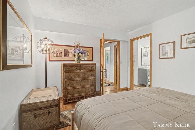 6051 Old Allegan Road, Saugatuck, MI 49453