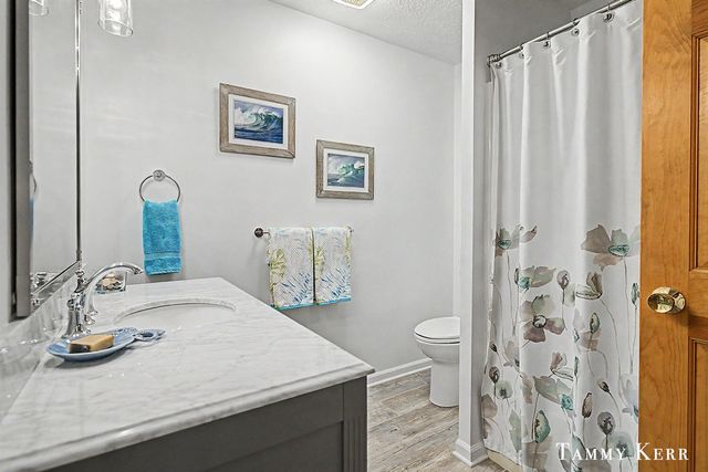 6051 Old Allegan Road, Saugatuck, MI 49453