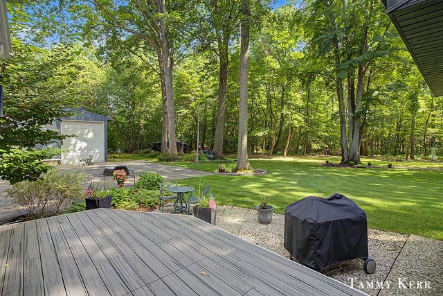 6051 Old Allegan Road, Saugatuck, MI 49453