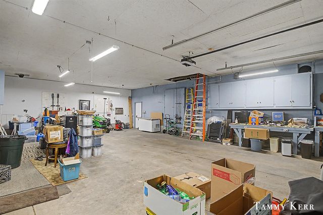 6051 Old Allegan Road, Saugatuck, MI 49453