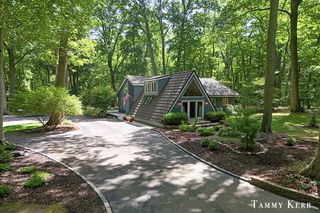 6051 Old Allegan Road, Saugatuck, MI 49453