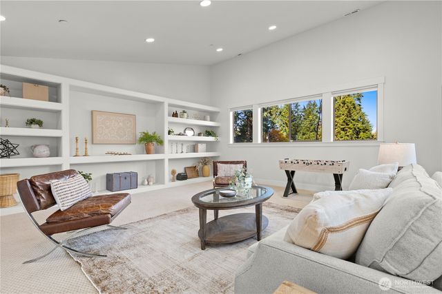 14540 Stone Avenue N, Shoreline, WA 98133