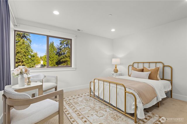 14540 Stone Avenue N, Shoreline, WA 98133