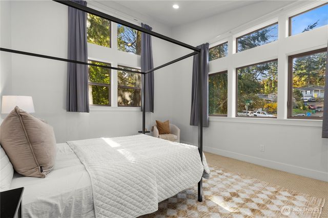 14540 Stone Avenue N, Shoreline, WA 98133