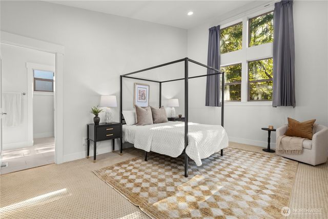 14540 Stone Avenue N, Shoreline, WA 98133