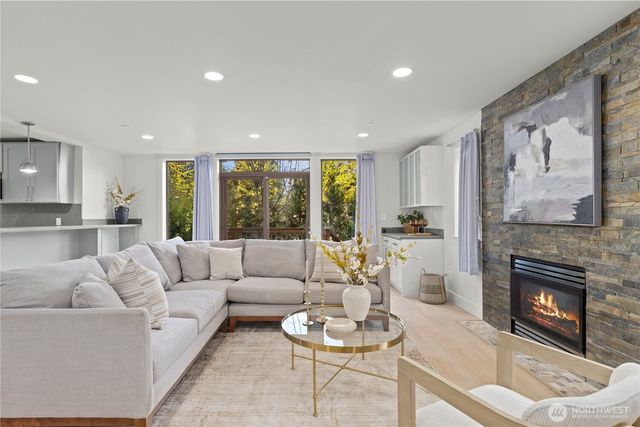 14540 Stone Avenue N, Shoreline, WA 98133