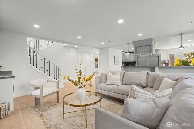 14540 Stone Avenue N, Shoreline, WA 98133