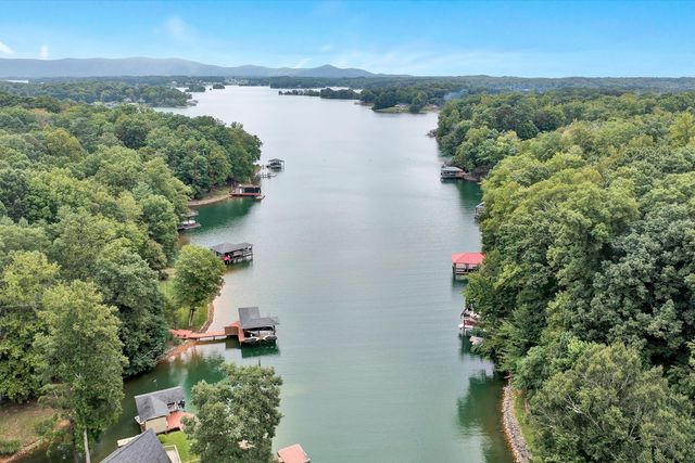 0 Fox Chase RD, Wirtz, VA 24184