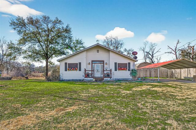 38241 N Bonnie Lake Drive, Hempstead, TX 77445