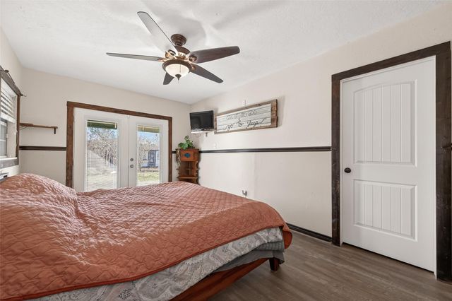 38241 N Bonnie Lake Drive, Hempstead, TX 77445