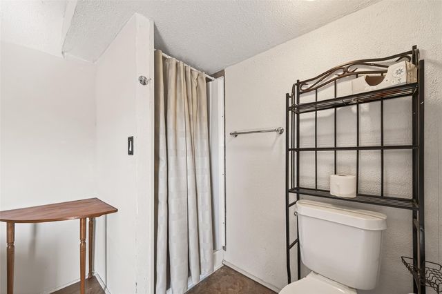 38241 N Bonnie Lake Drive, Hempstead, TX 77445