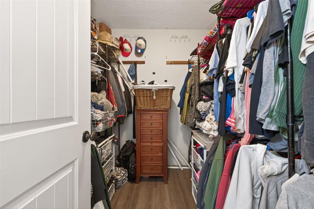 38241 N Bonnie Lake Drive, Hempstead, TX 77445