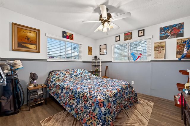 38241 N Bonnie Lake Drive, Hempstead, TX 77445