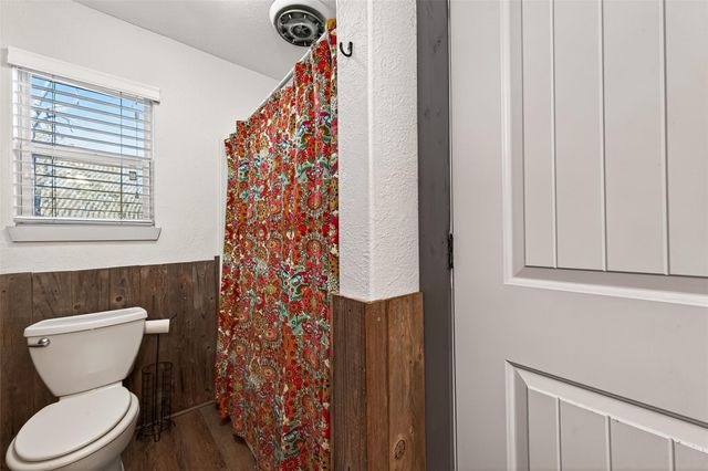 38241 N Bonnie Lake Drive, Hempstead, TX 77445