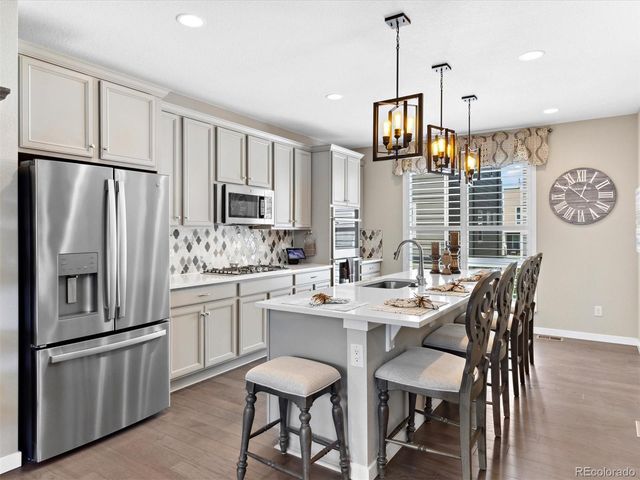 2578 Palau Way, Castle Rock, CO 80109