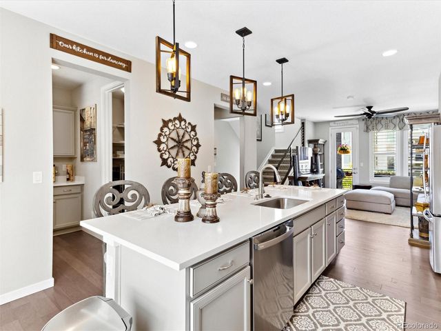 2578 Palau Way, Castle Rock, CO 80109
