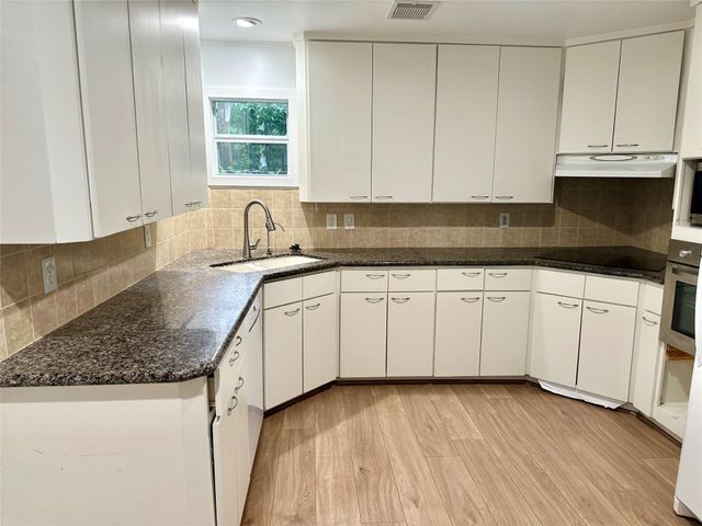 5223 Schuler Street, Houston, TX 77007