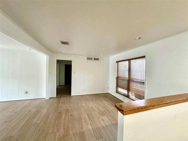 5223 Schuler Street, Houston, TX 77007