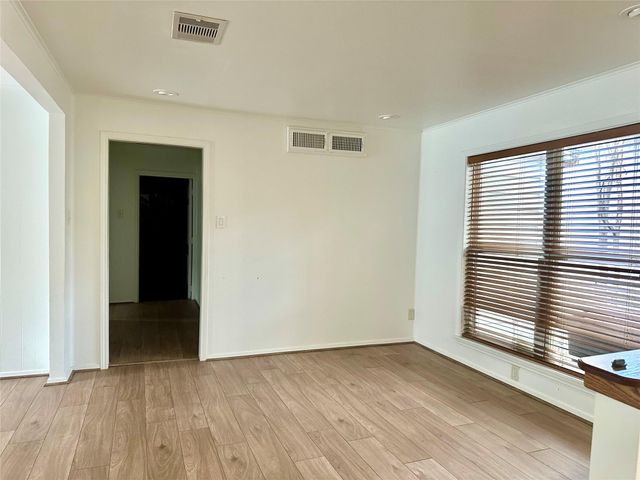 5223 Schuler Street, Houston, TX 77007