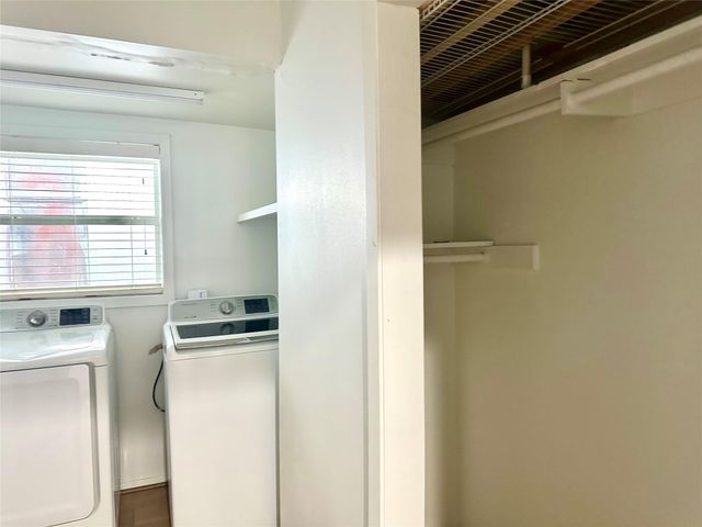 5223 Schuler Street, Houston, TX 77007