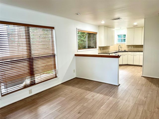 5223 Schuler Street, Houston, TX 77007