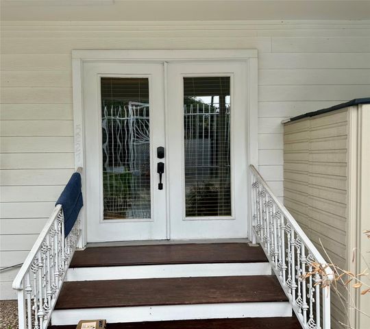 5223 Schuler Street, Houston, TX 77007