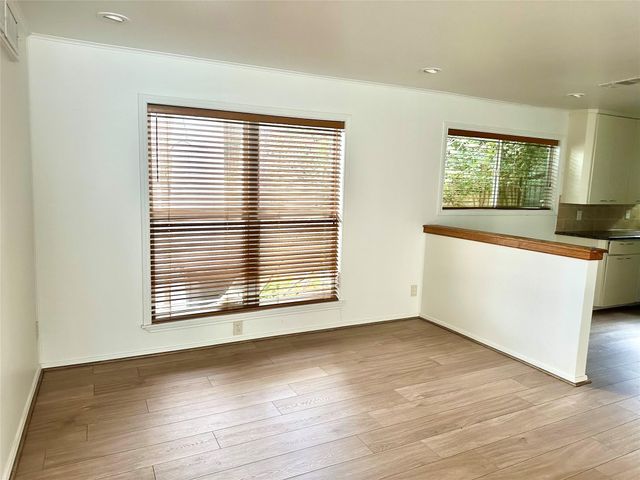 5223 Schuler Street, Houston, TX 77007