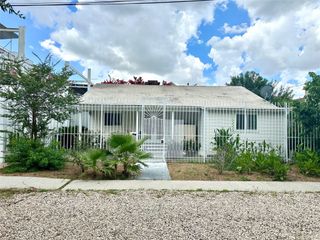 5223 Schuler Street, Houston, TX 77007