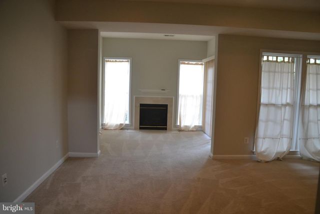 21958 WINDY OAKS SQ, Broadlands, VA 20148