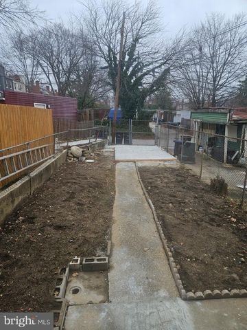 5319 3RD ST NW, Washington, DC 20011