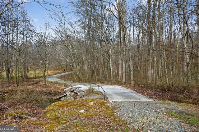 1614 Roy Road, Ellijay, GA 30536